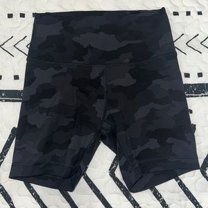 Lululemon align high rise 6 inch shorts
